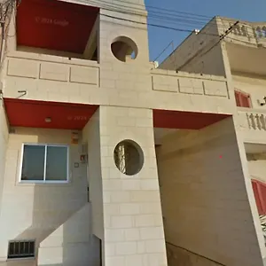 Luqa Rooms Homestay